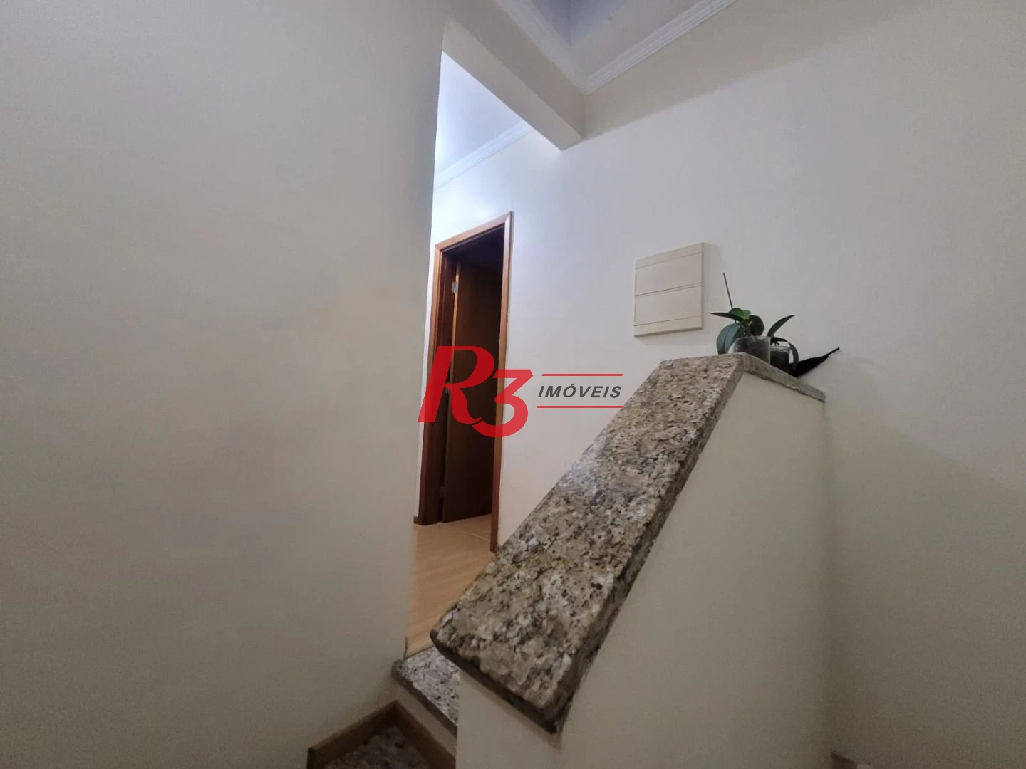 Casa Village à venda, 3 quartos (1 suíte), 2 vagas, 144 m², Marapé, Santos SP