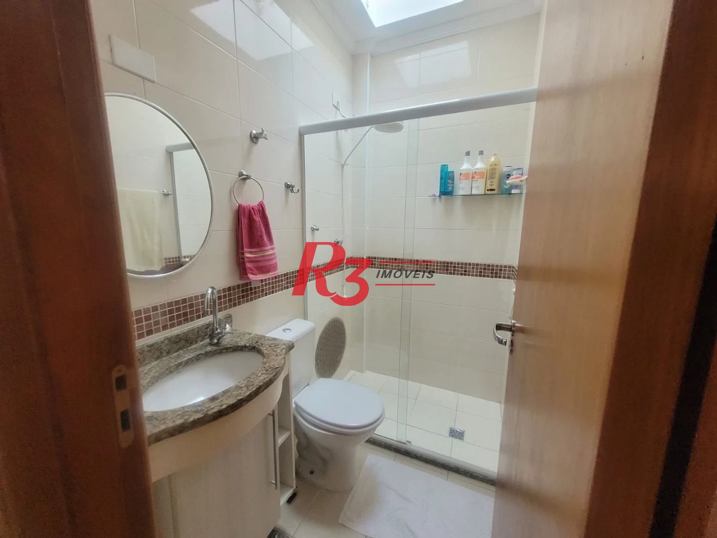 Casa Village à venda, 3 quartos (1 suíte), 2 vagas, 144 m², Marapé, Santos SP