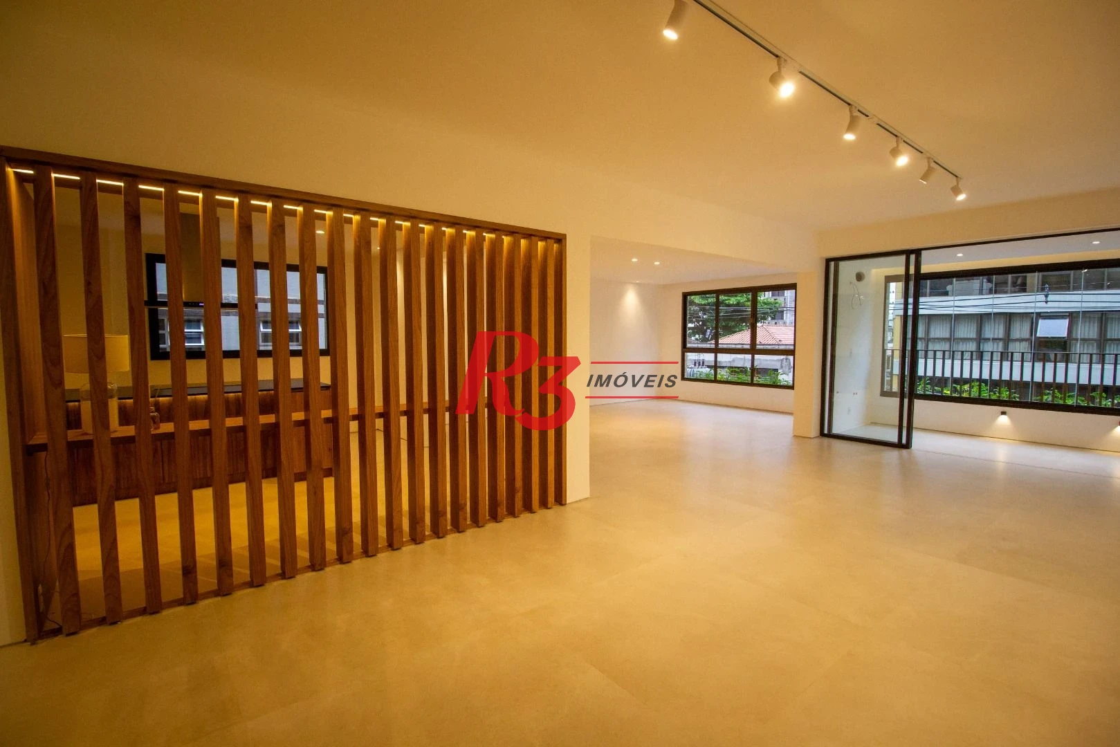 Apartamento com 4 dormitórios à venda, 250 m² por R$ 2.590.000,00 - Vila Rica - Santos/SP