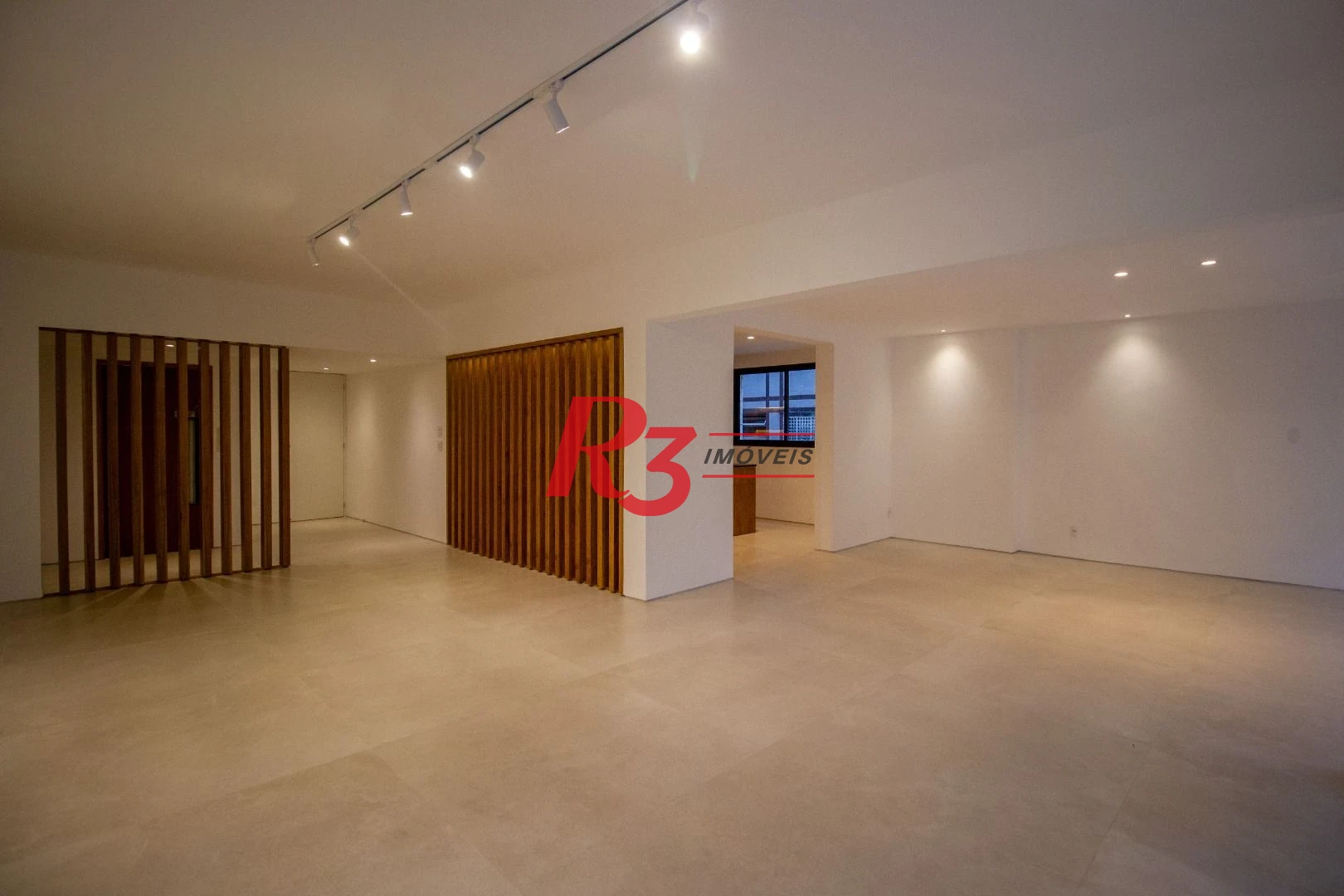 Apartamento com 4 dormitórios à venda, 250 m² por R$ 2.590.000,00 - Vila Rica - Santos/SP