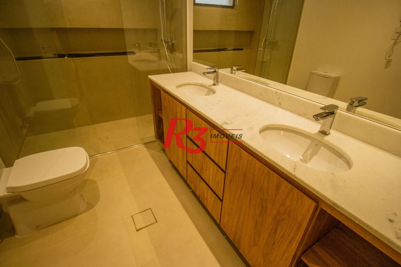 Apartamento com 4 dormitórios à venda, 250 m² por R$ 2.590.000,00 - Vila Rica - Santos/SP
