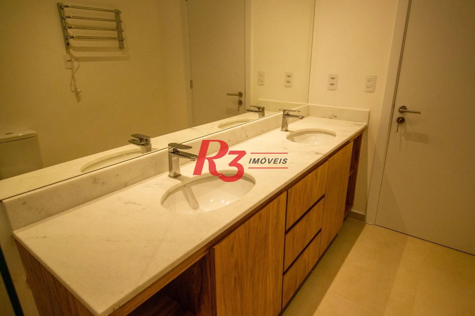 Apartamento com 4 dormitórios à venda, 250 m² por R$ 2.590.000,00 - Vila Rica - Santos/SP