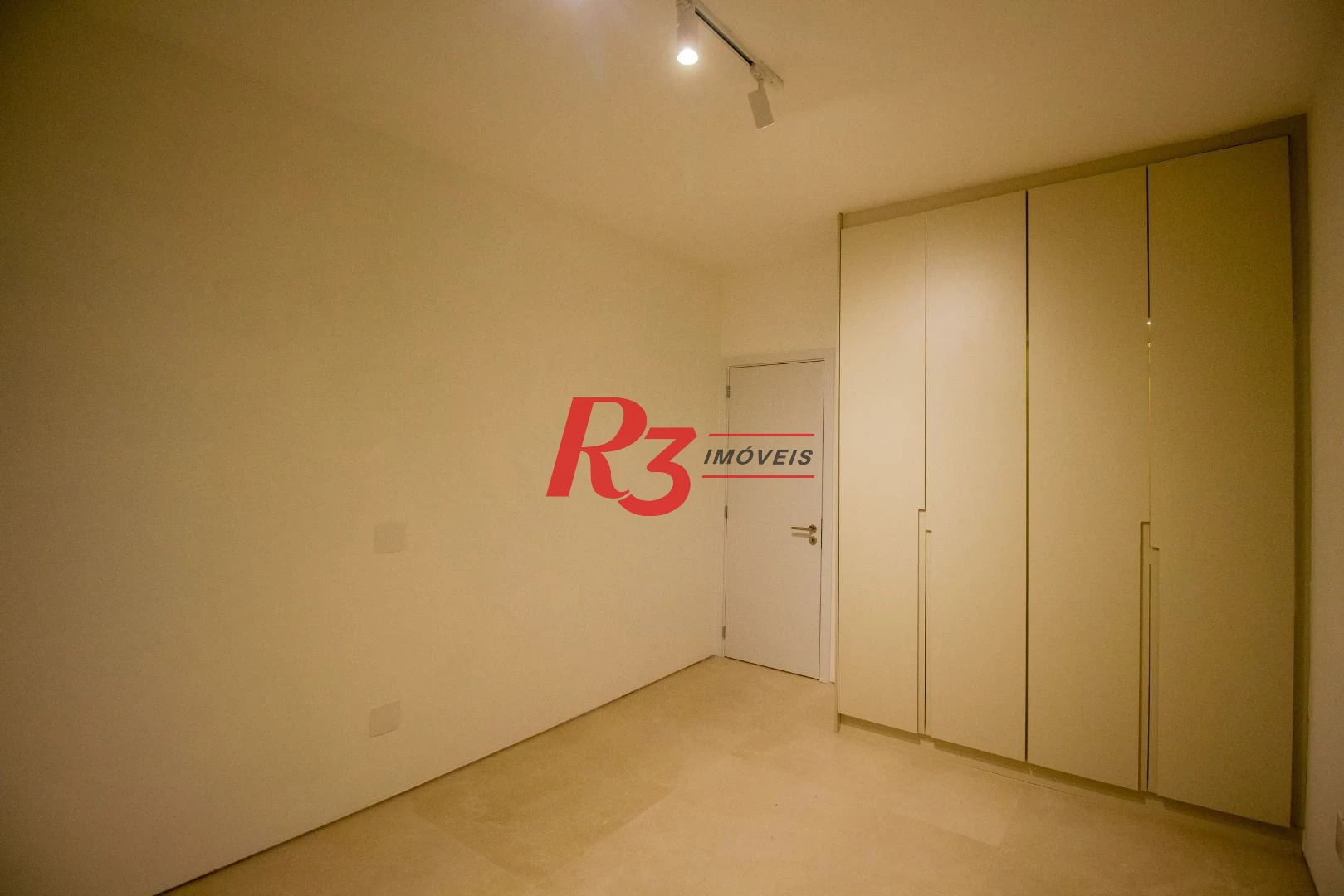 Apartamento com 4 dormitórios à venda, 250 m² por R$ 2.590.000,00 - Vila Rica - Santos/SP