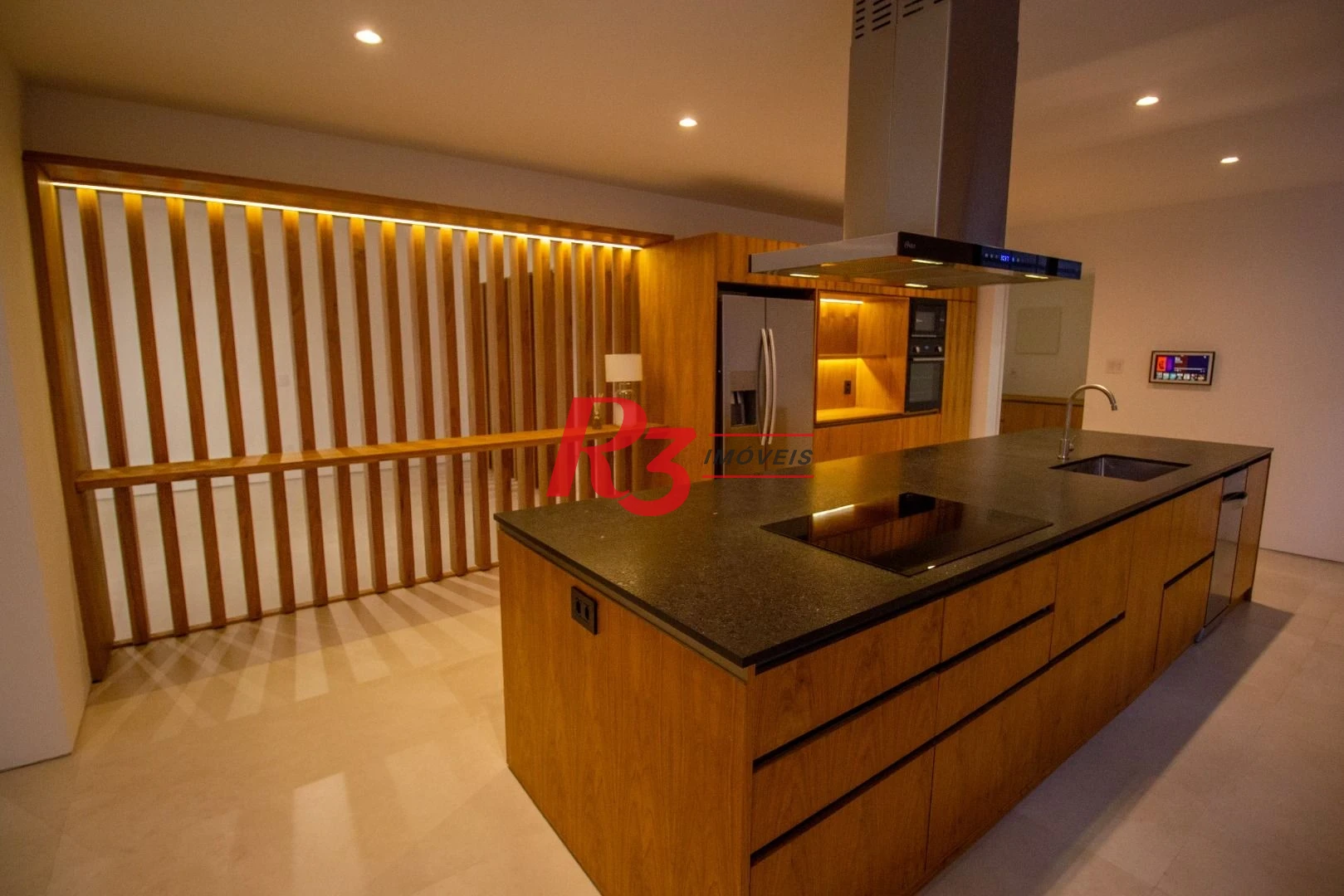 Apartamento com 4 dormitórios à venda, 250 m² por R$ 2.590.000,00 - Vila Rica - Santos/SP