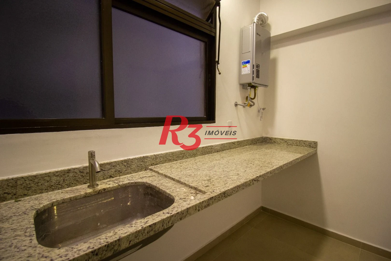 Apartamento com 4 dormitórios à venda, 250 m² por R$ 2.590.000,00 - Vila Rica - Santos/SP