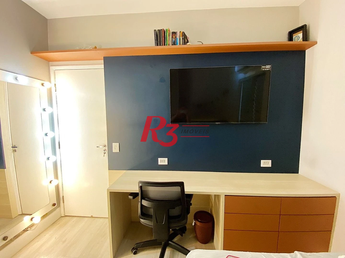 Apartamento Triplex com 3 dormitórios à venda, 185 m² por R$ 590.000,00 - Estuário - Santos/SP