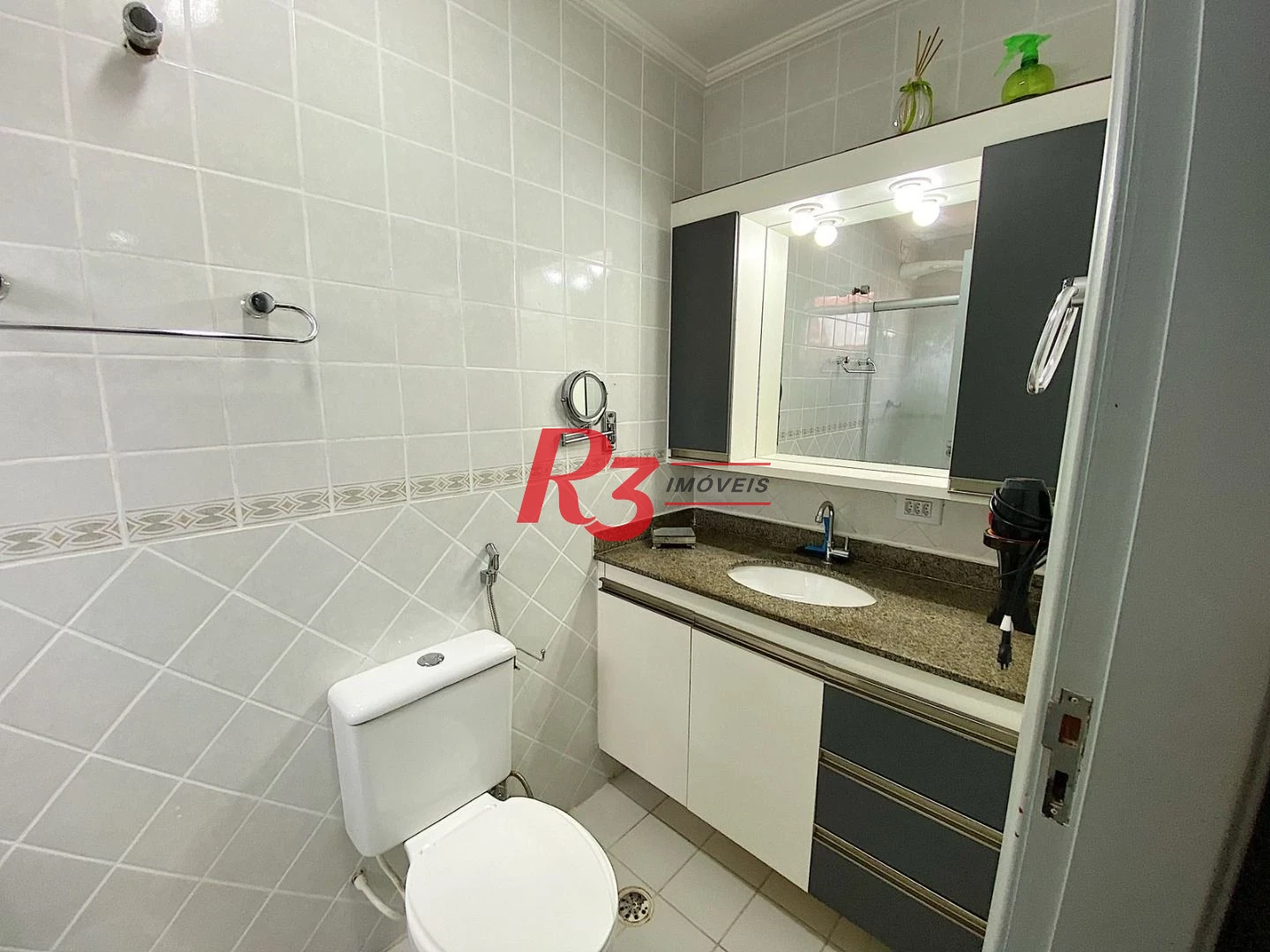 Apartamento Triplex com 3 dormitórios à venda, 185 m² por R$ 590.000,00 - Estuário - Santos/SP