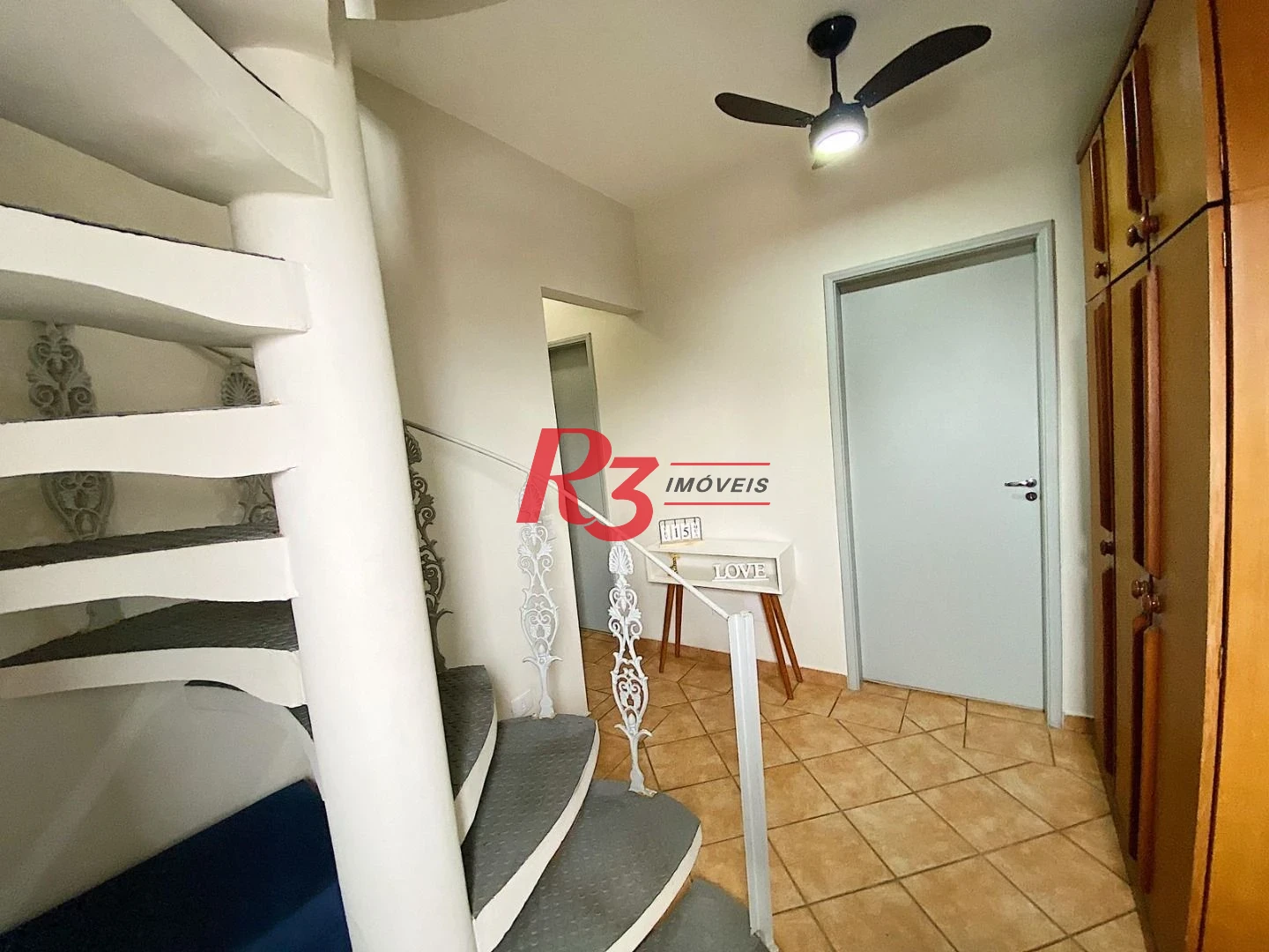 Apartamento Triplex com 3 dormitórios à venda, 185 m² por R$ 590.000,00 - Estuário - Santos/SP