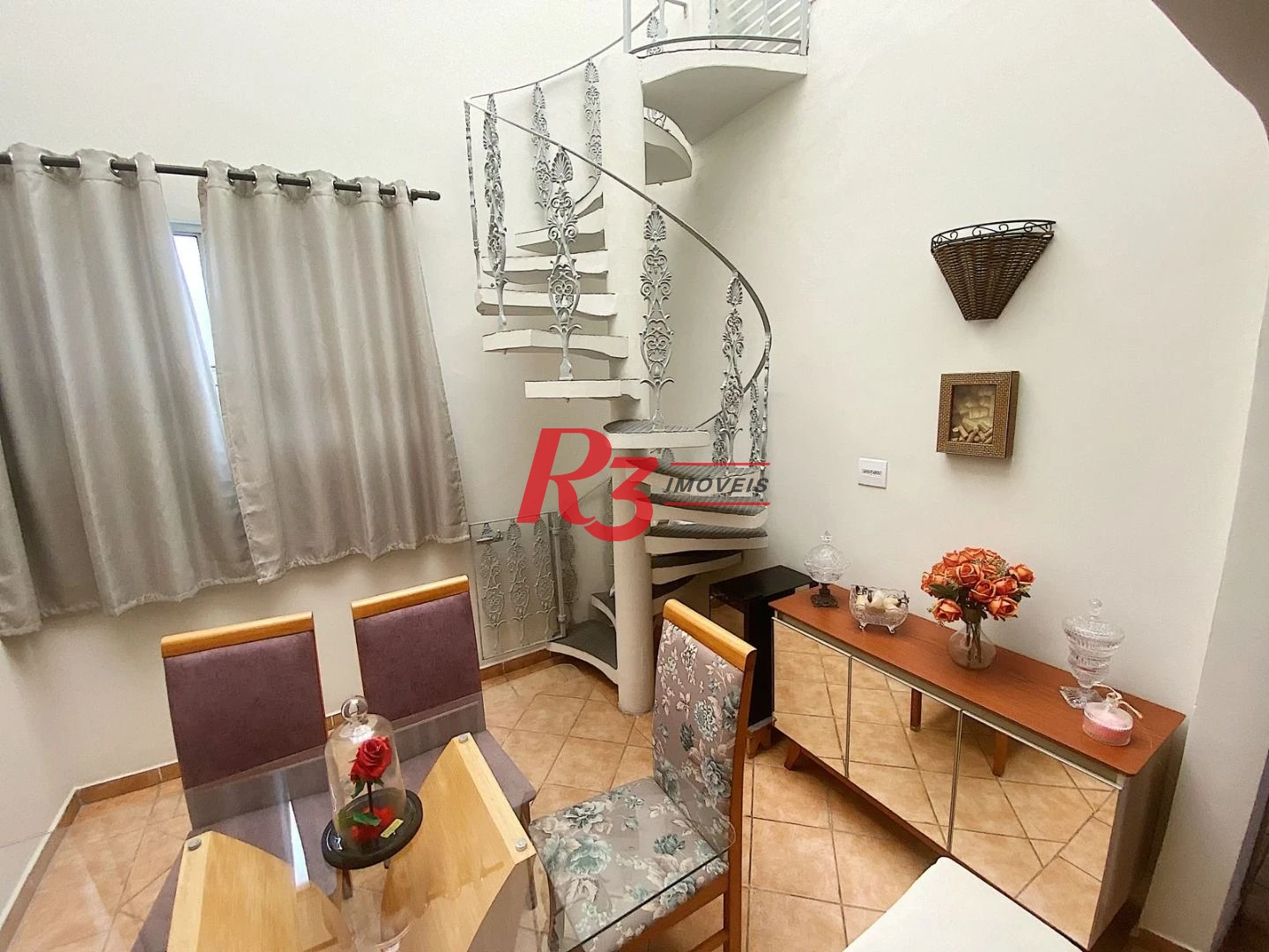Apartamento Triplex com 3 dormitórios à venda, 185 m² por R$ 590.000,00 - Estuário - Santos/SP