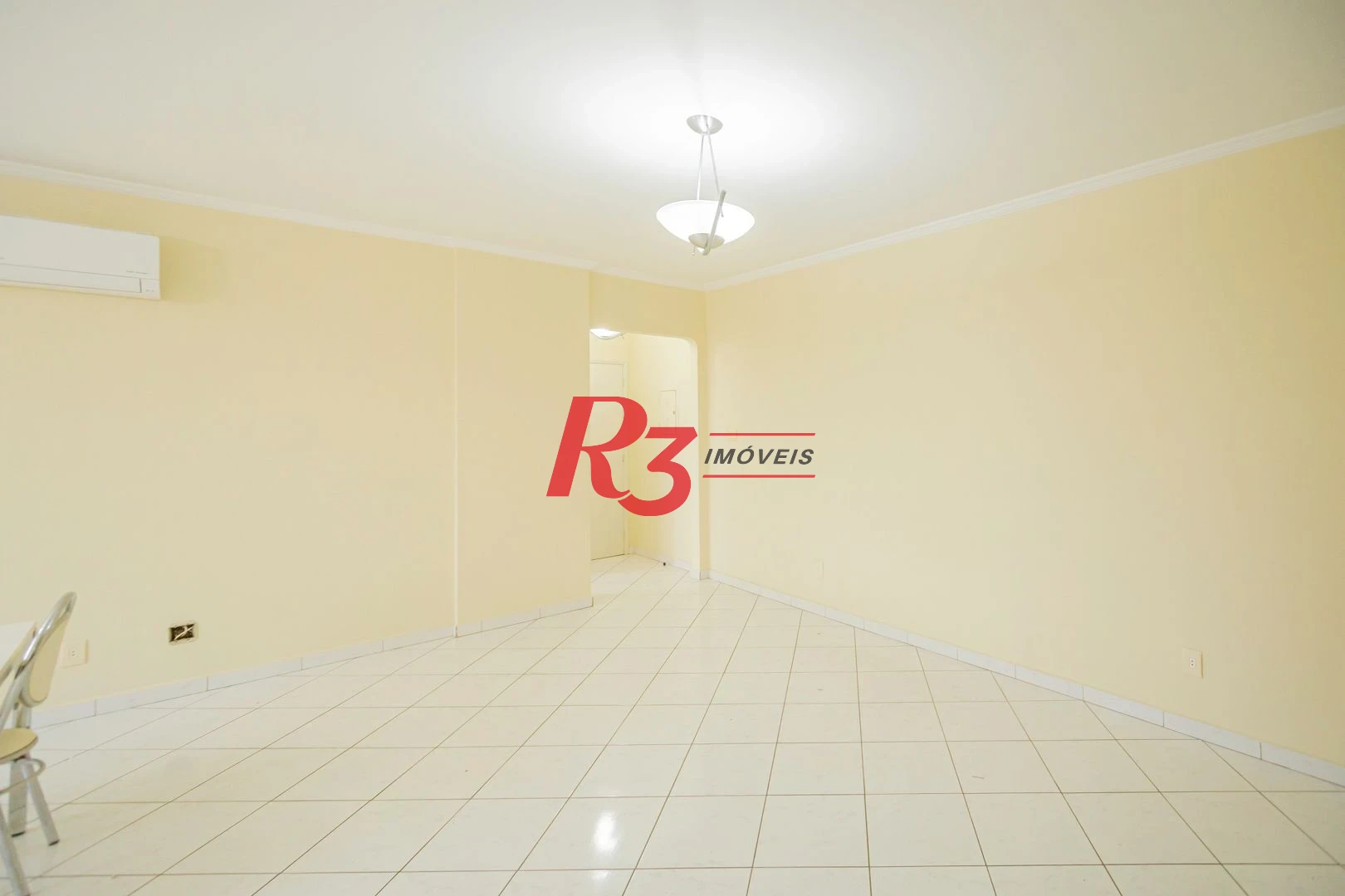 Apartamento 2 quartos, 1 suíte, dep. completa, garagem no Gonzaga