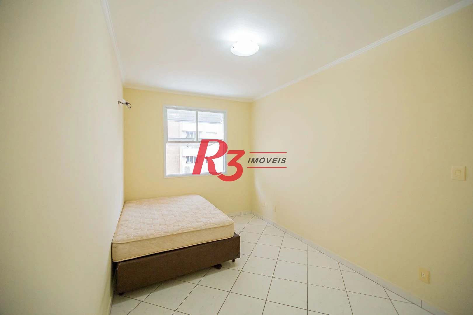 Apartamento 2 quartos, 1 suíte, dep. completa, garagem no Gonzaga