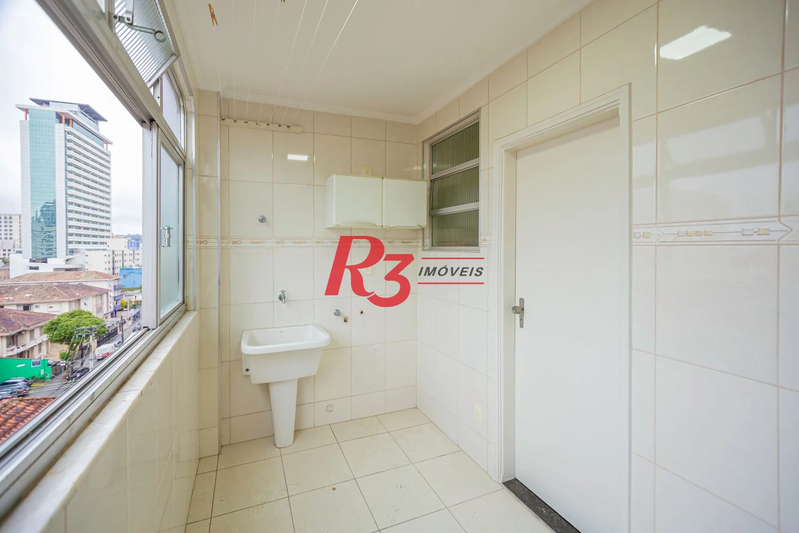 Apartamento 2 quartos, 1 suíte, dep. completa, garagem no Gonzaga