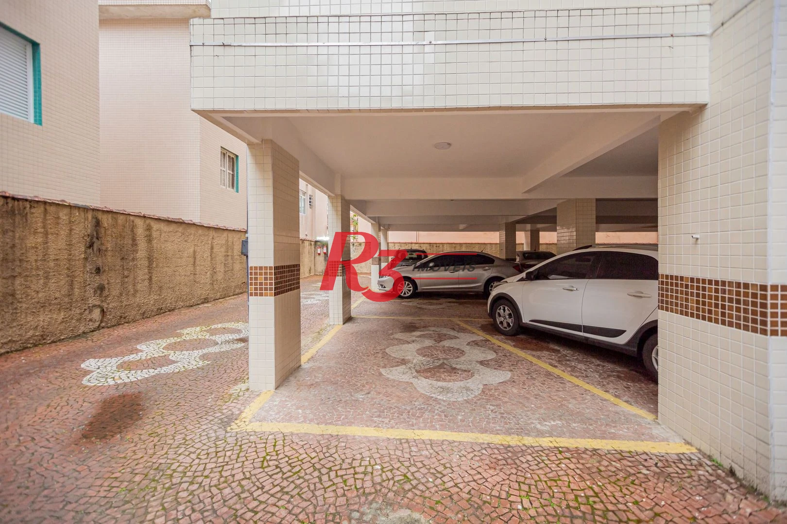 Apartamento 2 quartos, 1 suíte, dep. completa, garagem no Gonzaga