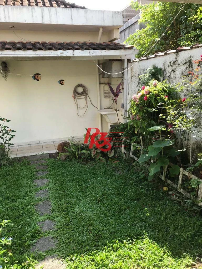 Casa com 2 dormitórios à venda, 186 m² por R$ 960.000,00 - Campo Grande - Santos/SP