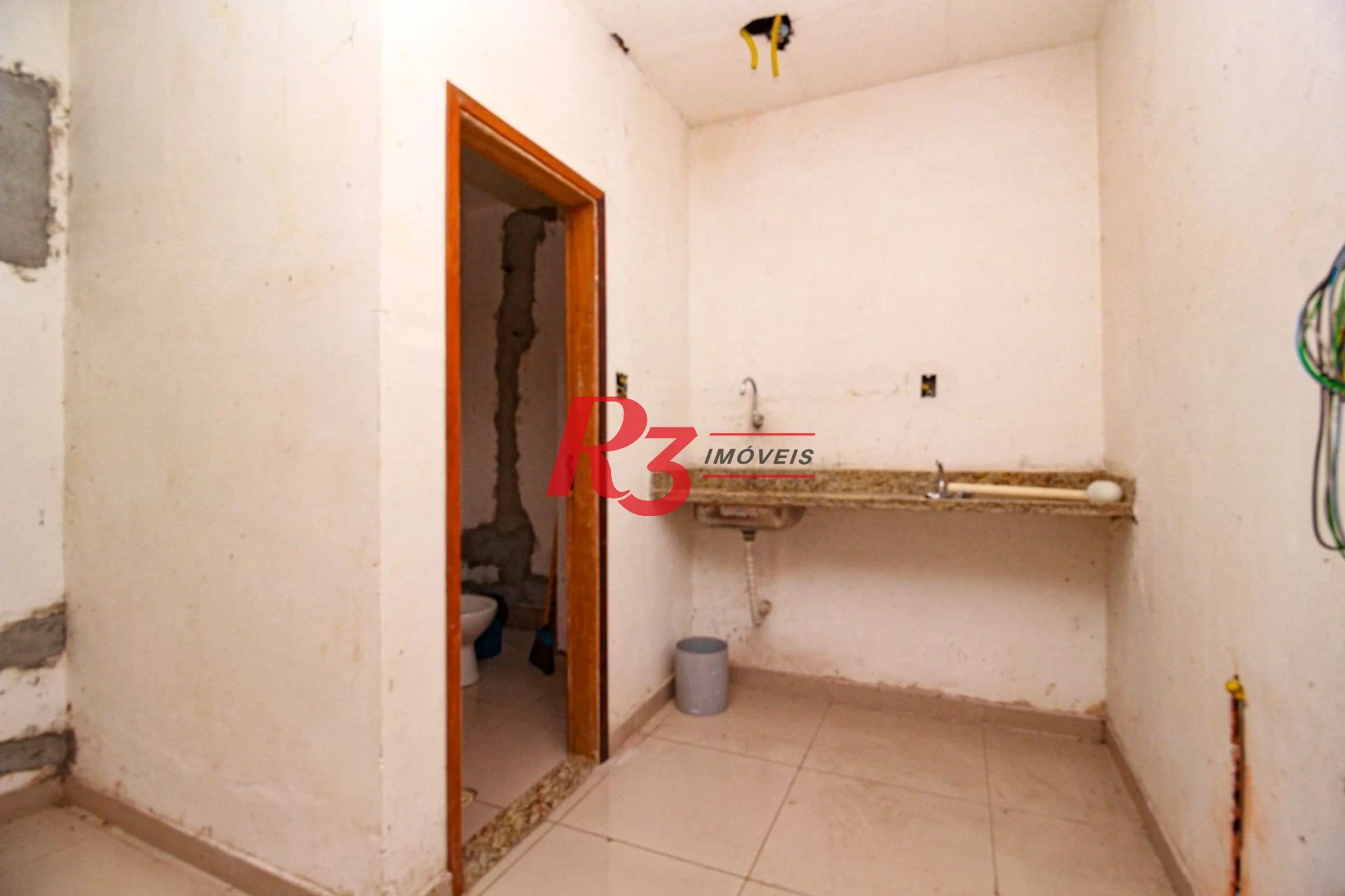 Loja para alugar, 120 m² por R$ 3.900,00/mês - Centro - Santos/SP