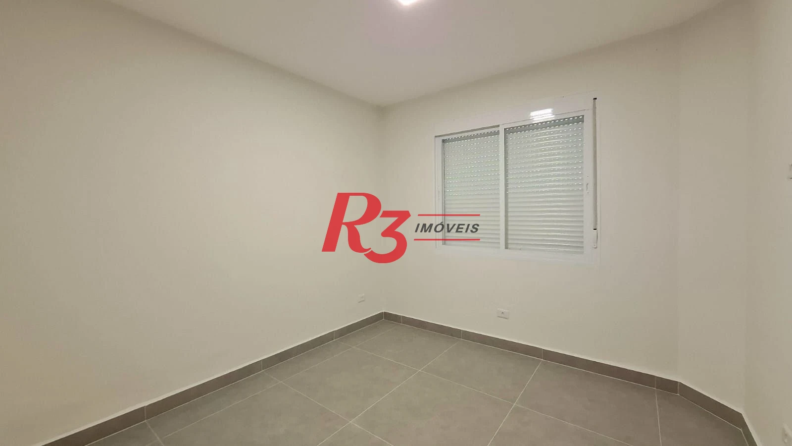 Apartamento com 2 dormitórios para alugar, 59 m² por R$ 3.800,00/mês - Boqueirão - Santos/SP