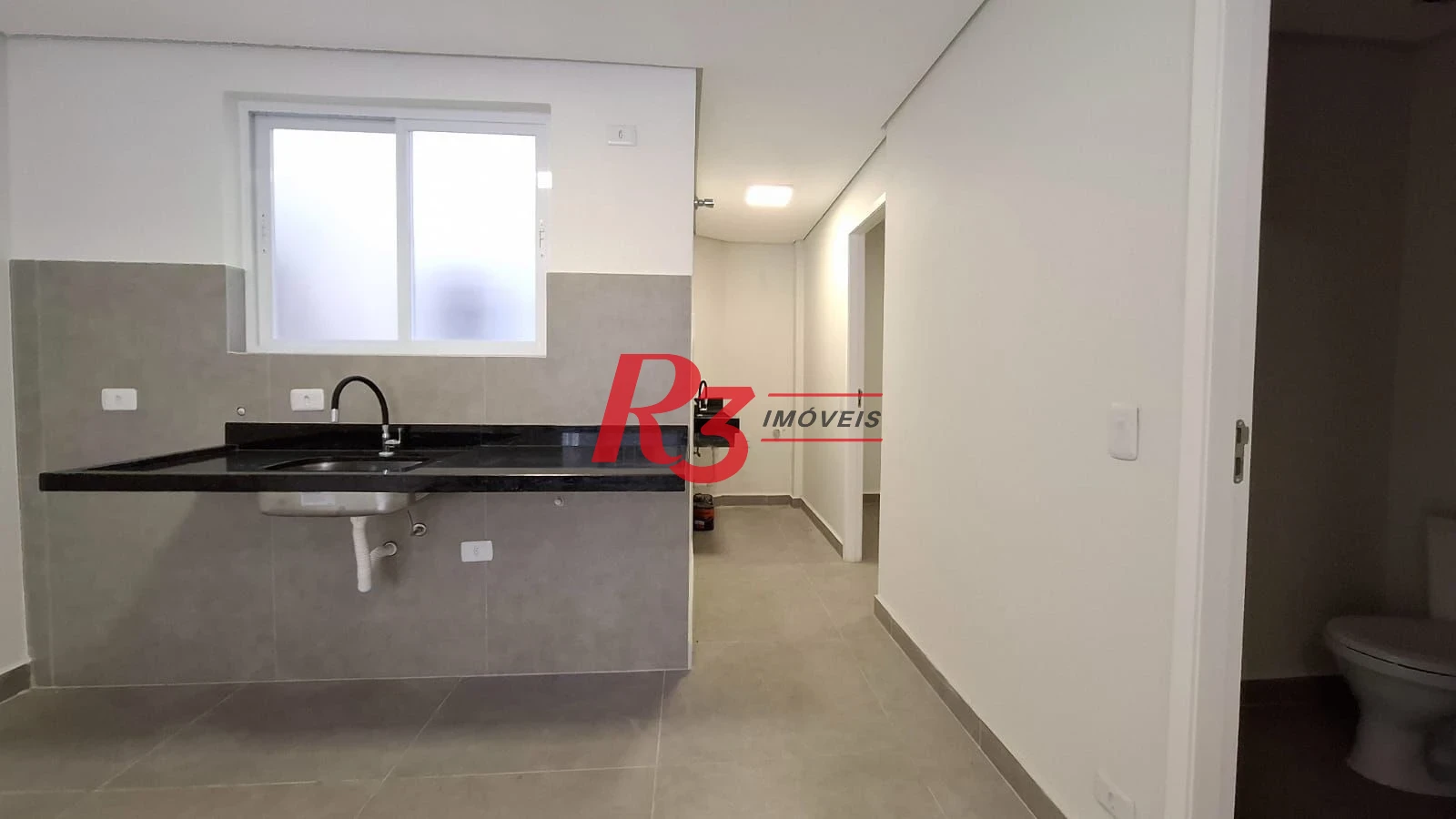 Apartamento com 2 dormitórios para alugar, 59 m² por R$ 3.800,00/mês - Boqueirão - Santos/SP