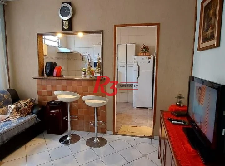Sobrado com 2 dormitórios à venda, 85 m² por R$ 430.000,00 - Gonzaga - Santos/SP