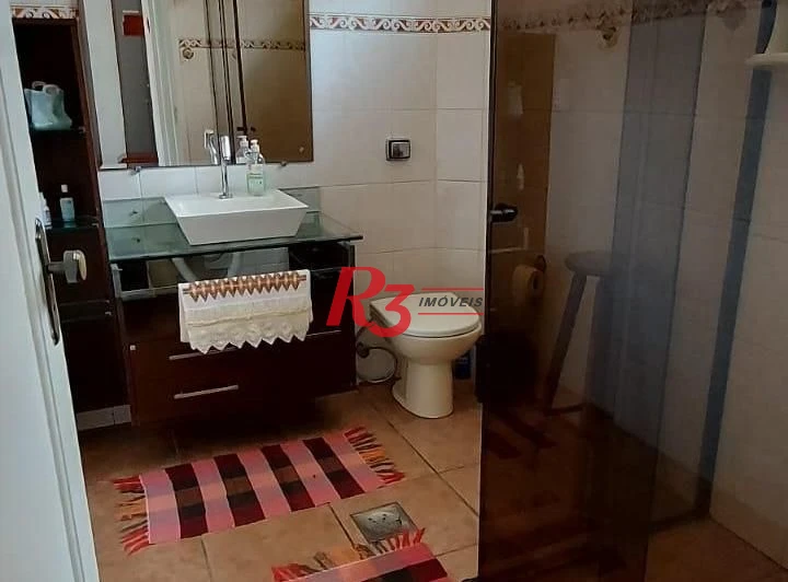 Sobrado com 2 dormitórios à venda, 85 m² por R$ 430.000,00 - Gonzaga - Santos/SP