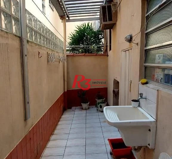 Sobrado com 2 dormitórios à venda, 85 m² por R$ 430.000,00 - Gonzaga - Santos/SP