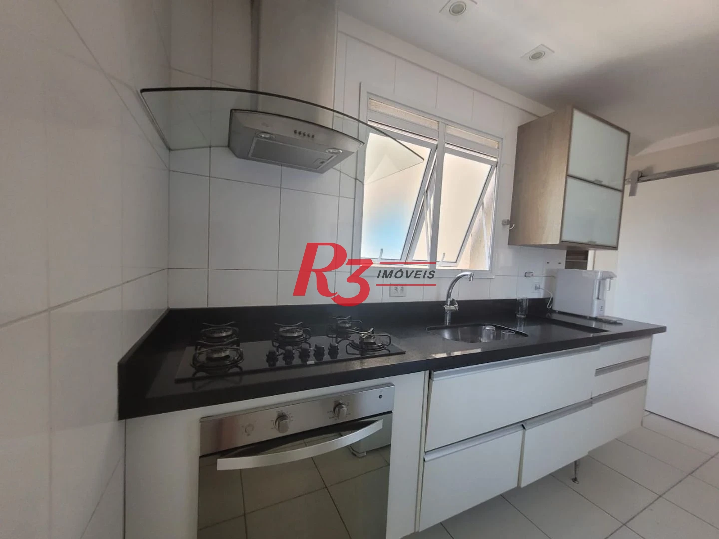 Apartamento com 3 dormitórios à venda, 111 m² por R$ 1.200.000,00 - Ponta da Praia - Santos/SP