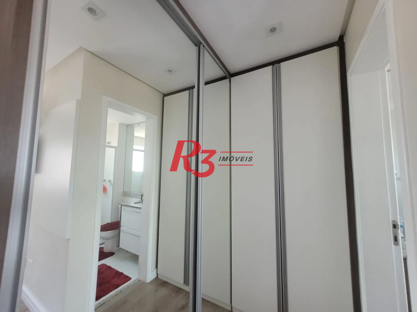 Apartamento com 3 dormitórios à venda, 111 m² por R$ 1.200.000,00 - Ponta da Praia - Santos/SP