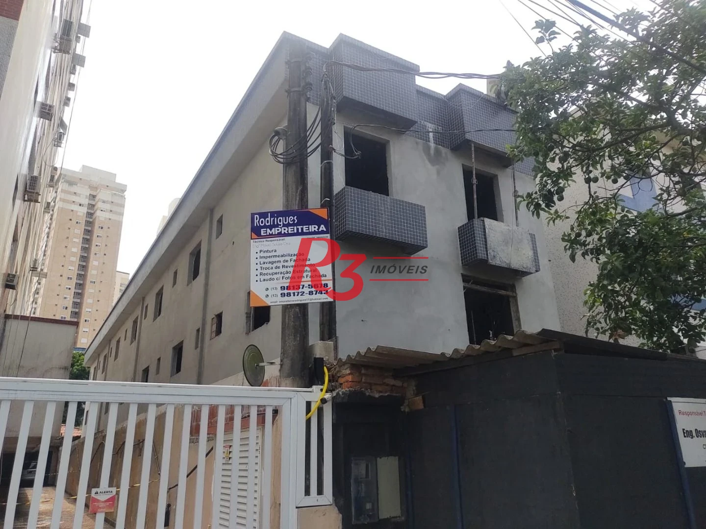 Village com 2 dormitórios à venda, 88 m² por R$ 845.000,00 - Ponta da Praia - Santos/SP