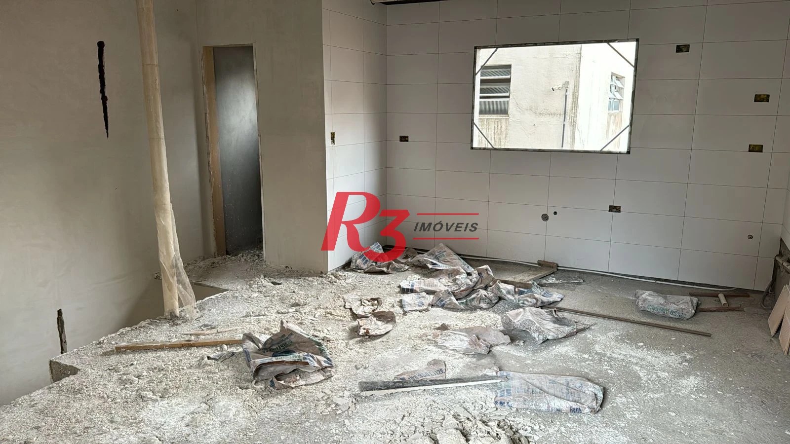 Village com 2 dormitórios à venda, 88 m² por R$ 845.000,00 - Ponta da Praia - Santos/SP
