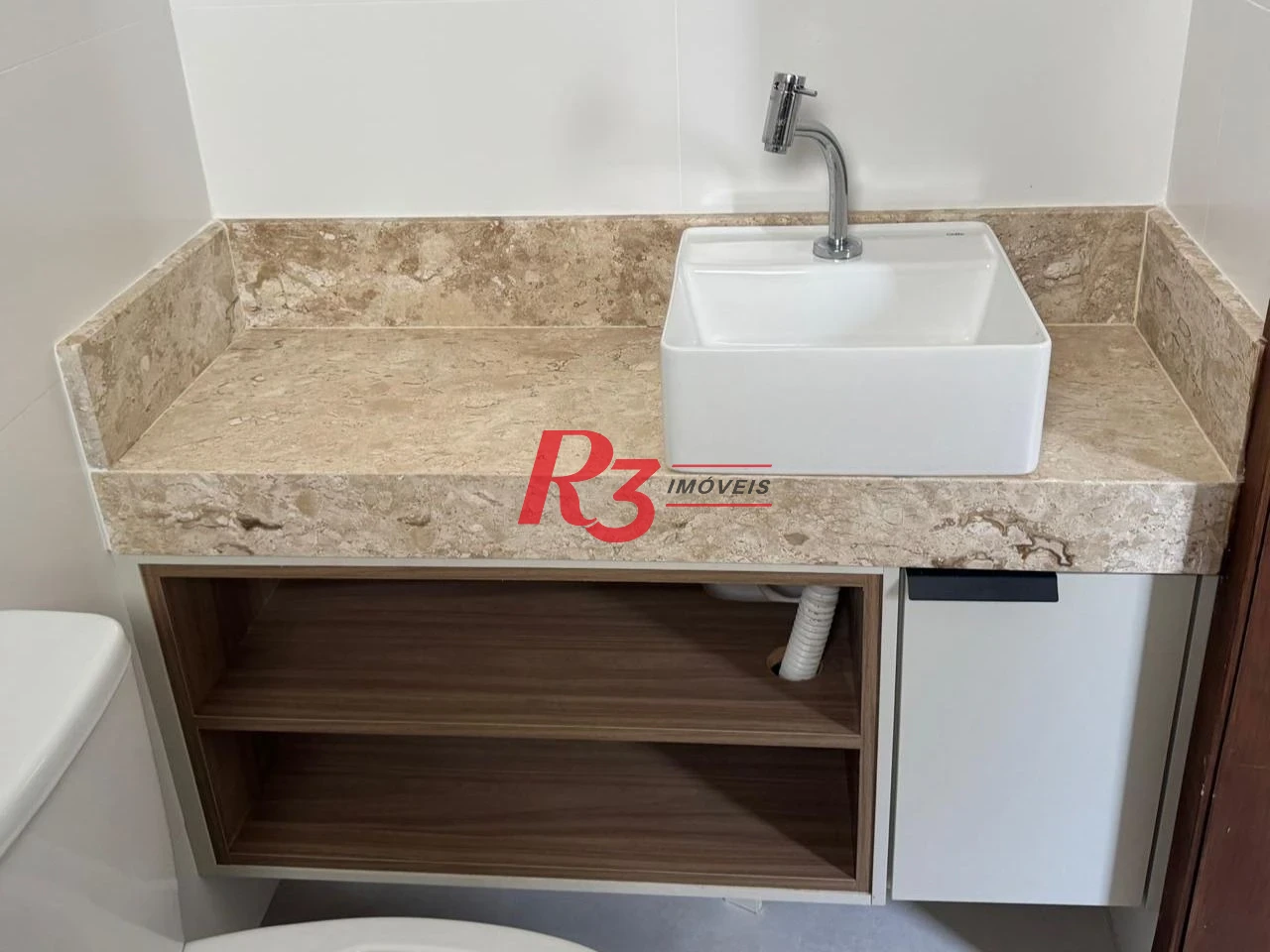 Village com 2 dormitórios à venda, 88 m² por R$ 875.000,00 - Ponta da Praia - Santos/SP