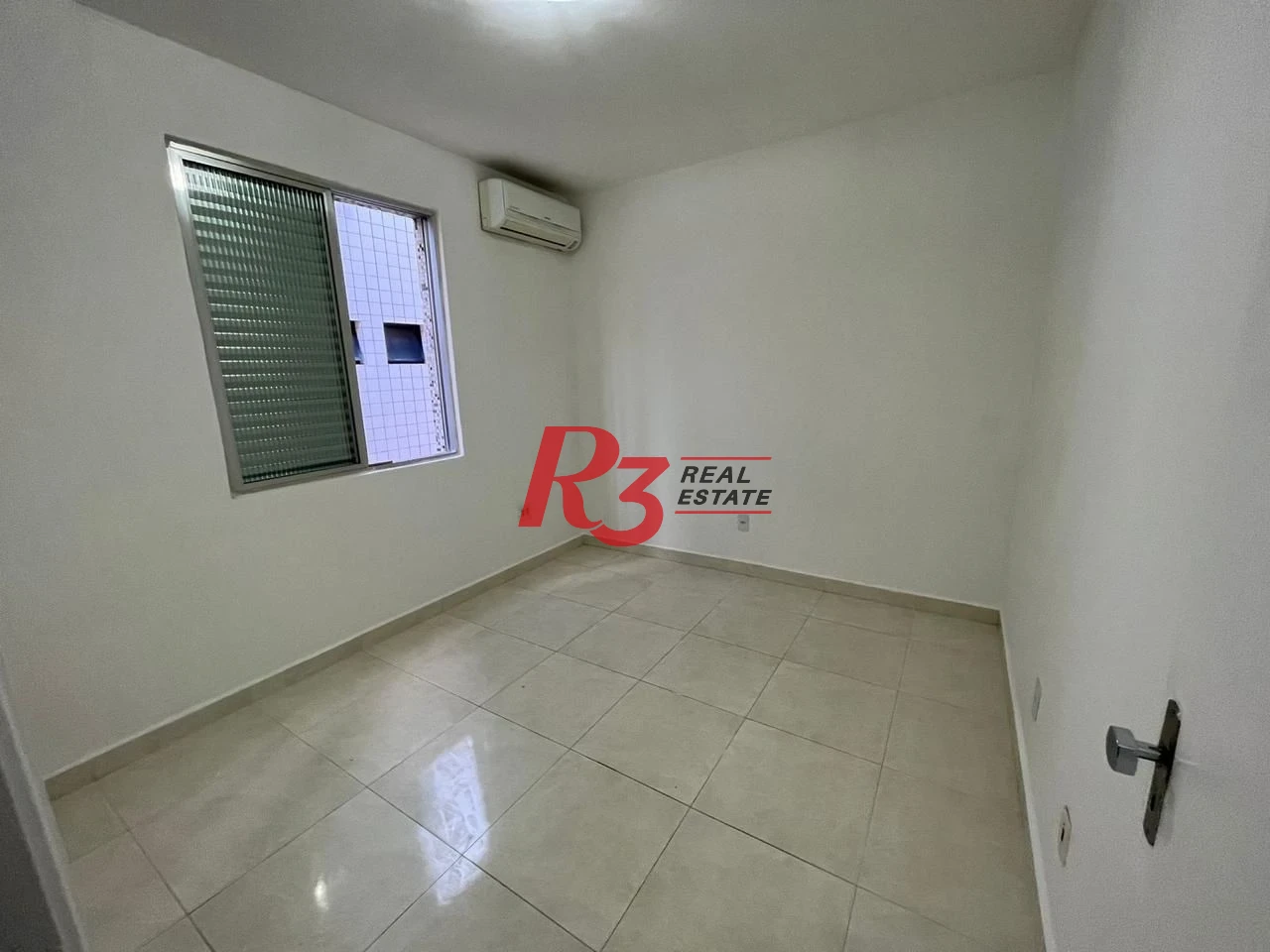 Apartamento com 2 dormitórios à venda, 93 m² por R$ 420.000,00 - Marapé - Santos/SP