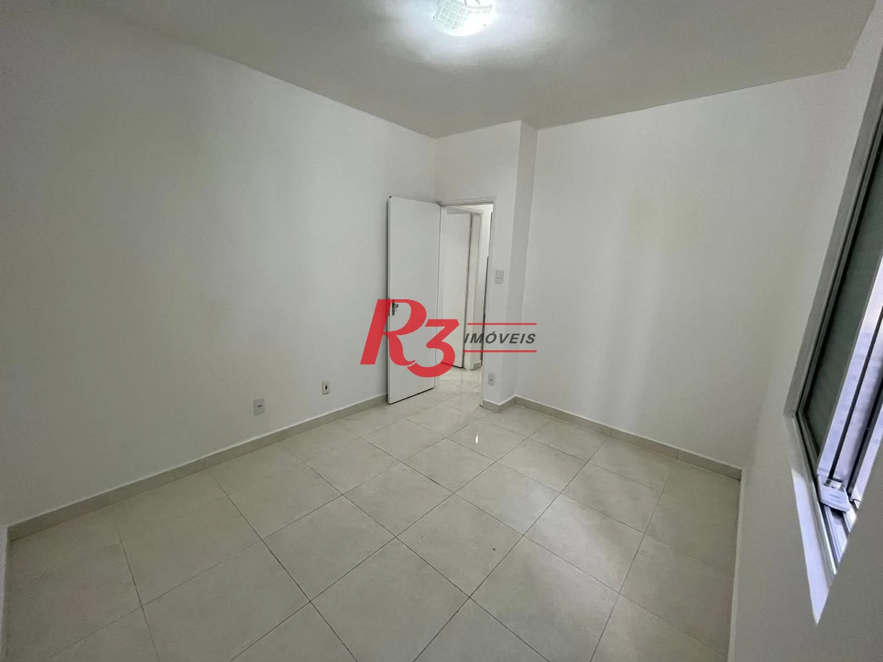 Apartamento com 2 dormitórios à venda, 93 m² por R$ 420.000,00 - Marapé - Santos/SP