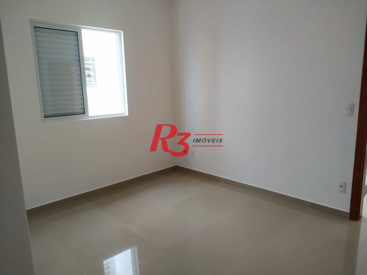 Sobrado com 3 dormitórios à venda, 1752 m² por R$ 1.250.000,01 - Boqueirão - Santos/SP