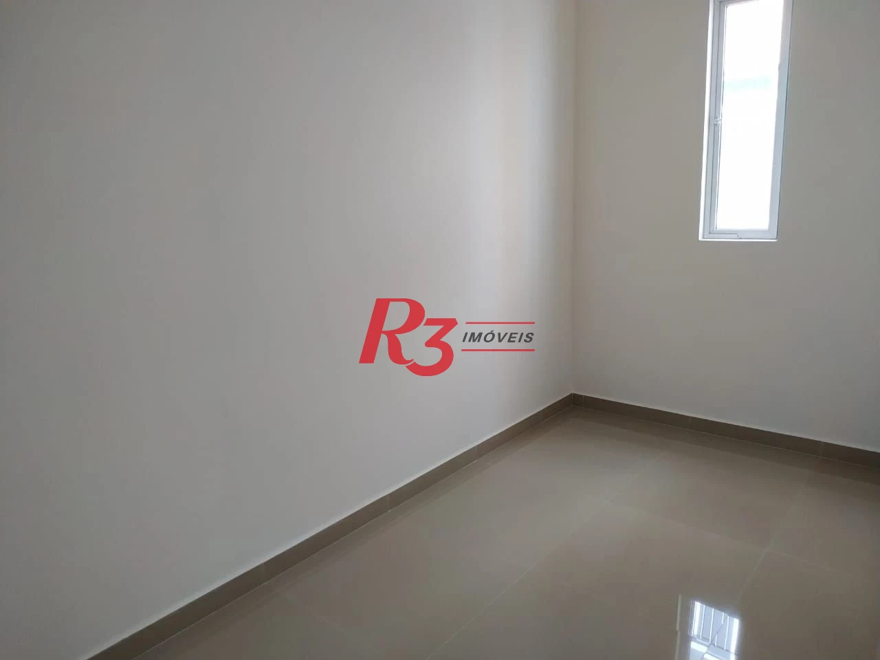 Sobrado com 3 dormitórios à venda, 1752 m² por R$ 1.250.000,01 - Boqueirão - Santos/SP