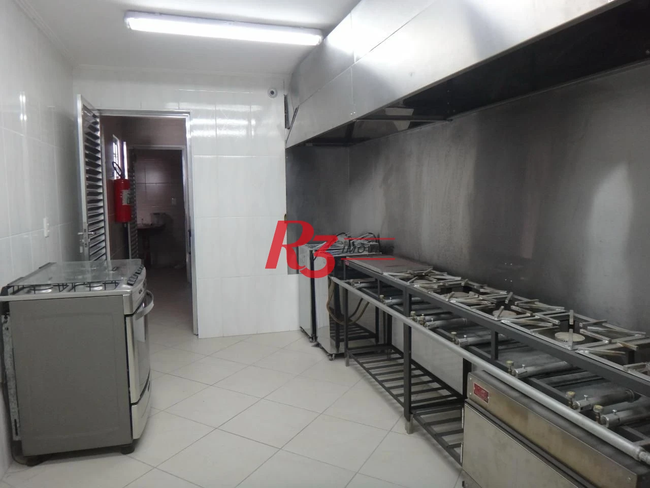 Galpão à venda, 1109 m² por R$ 3.440.000,00 - Centro - Santos/SP