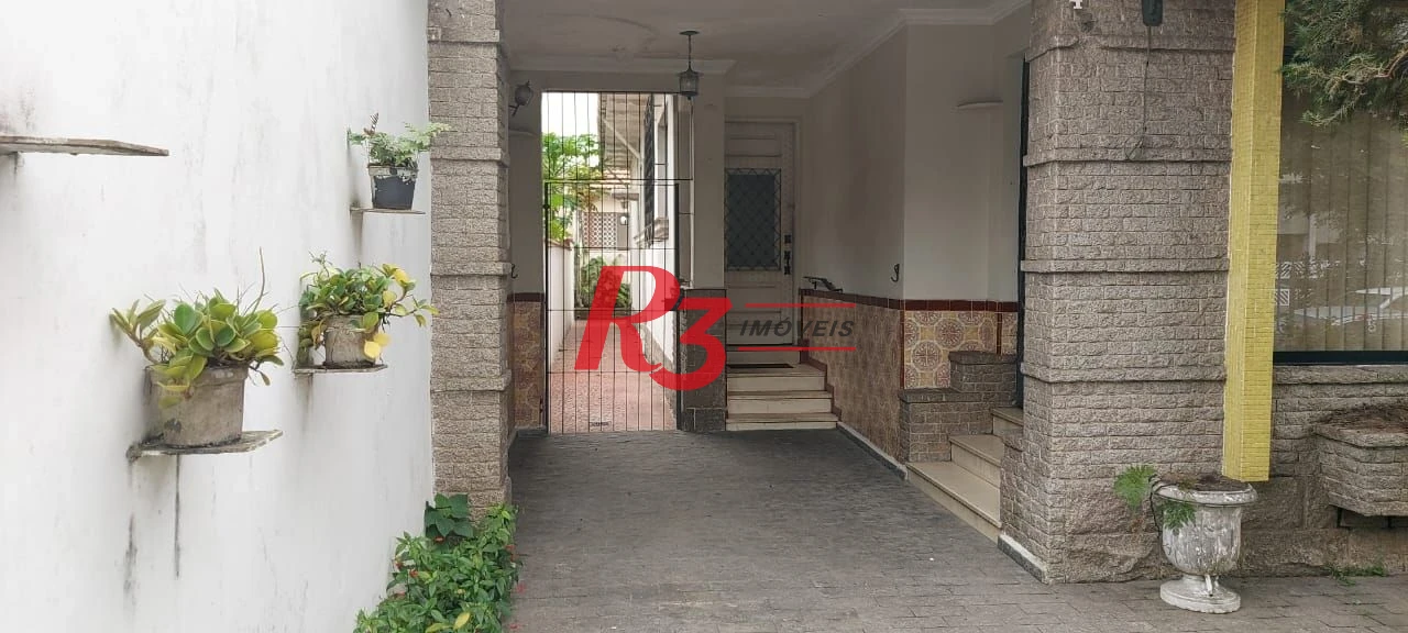 Casa com 3 dormitórios à venda, 364 m² por R$ 1.915.000,00 - Estuário - Santos/SP