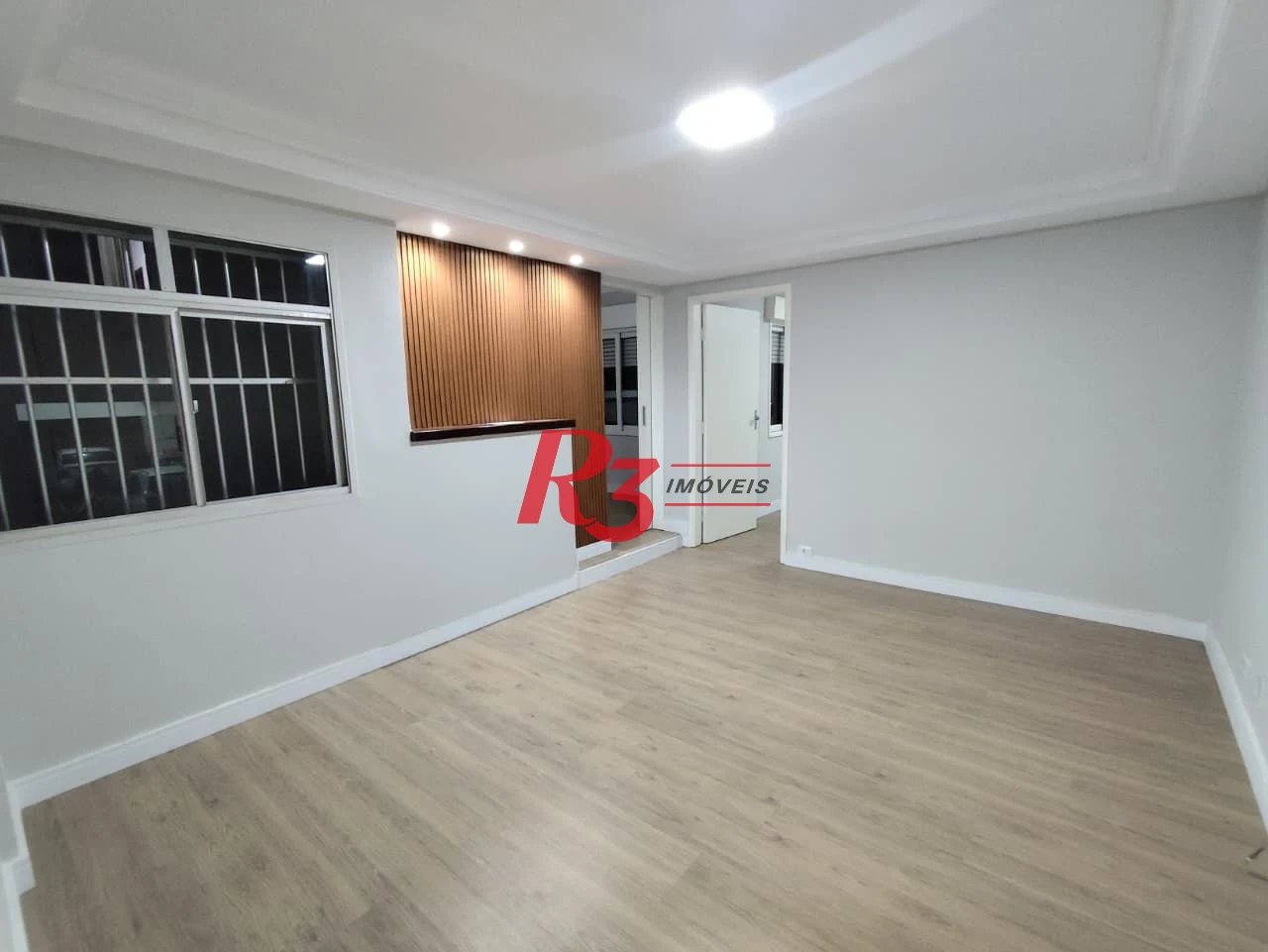 Apartamento com 2 dormitórios à venda, 56 m² por R$ 524.000,00 - Pompéia - Santos/SP