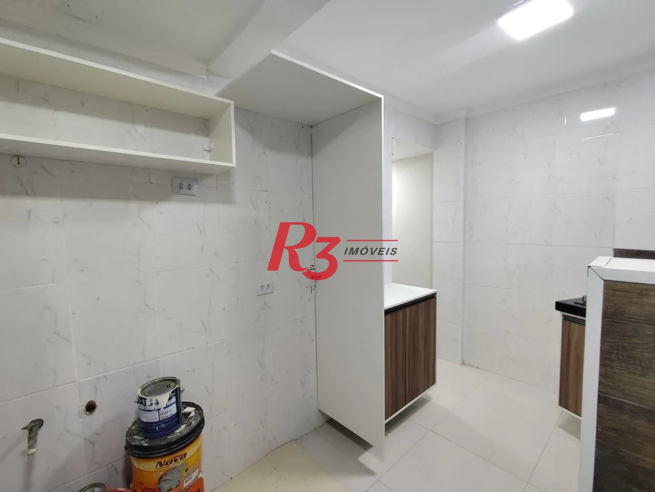 Apartamento com 2 dormitórios à venda, 56 m² por R$ 524.000,00 - Pompéia - Santos/SP