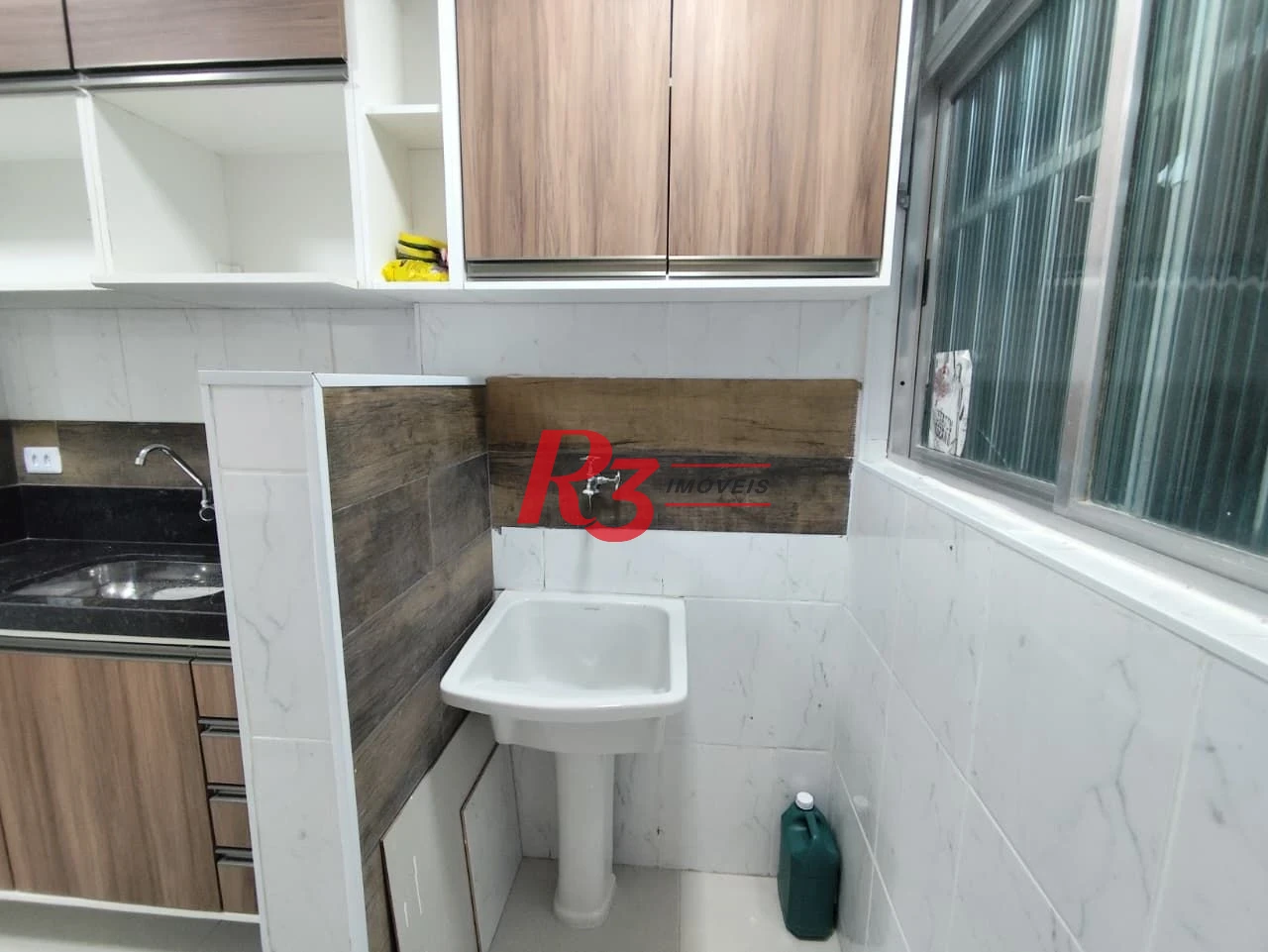 Apartamento com 2 dormitórios à venda, 56 m² por R$ 524.000,00 - Pompéia - Santos/SP