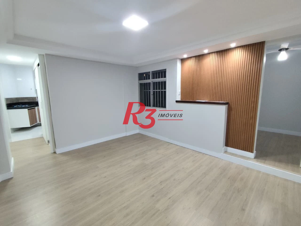 Apartamento com 2 dormitórios à venda, 56 m² por R$ 524.000,00 - Pompéia - Santos/SP