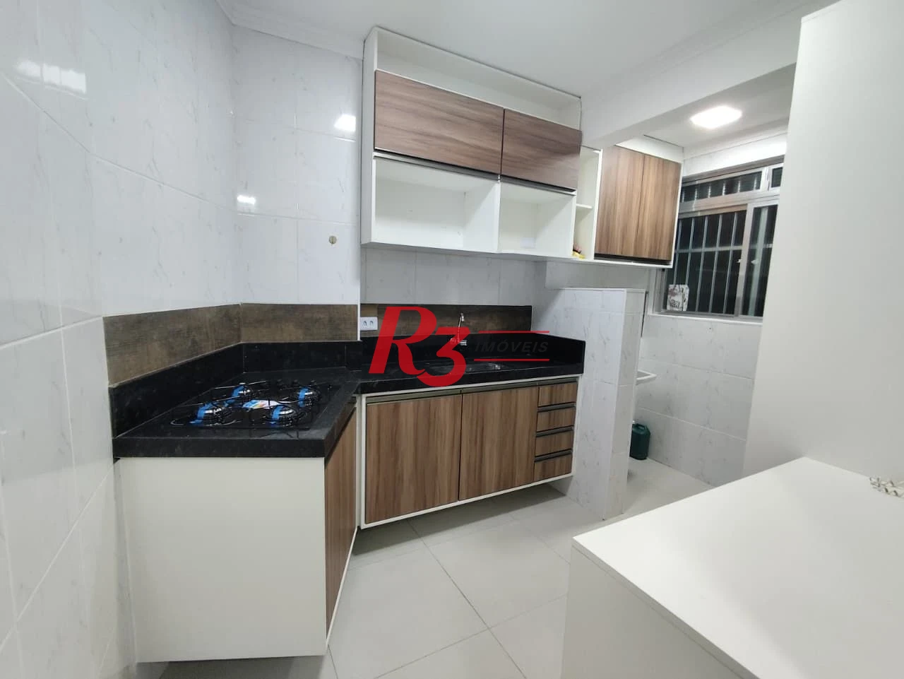 Apartamento com 2 dormitórios à venda, 56 m² por R$ 524.000,00 - Pompéia - Santos/SP