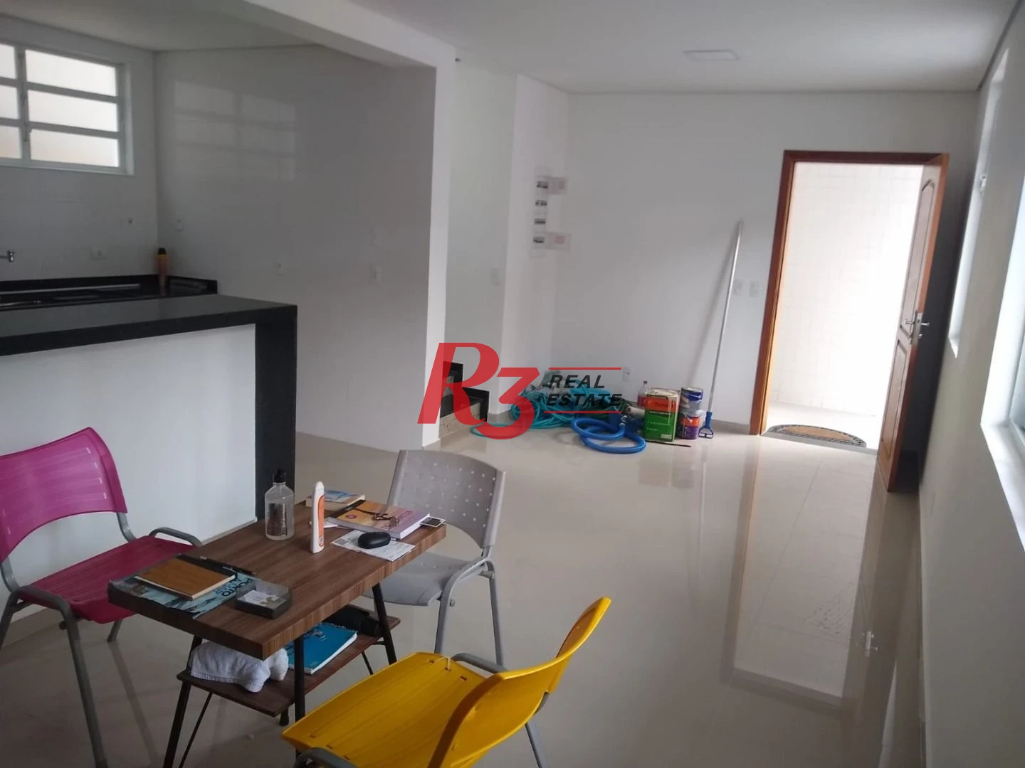 Sobrado com 3 dormitórios à venda, 100 m² por R$ 1.050.000,00 - Embaré - Santos/SP