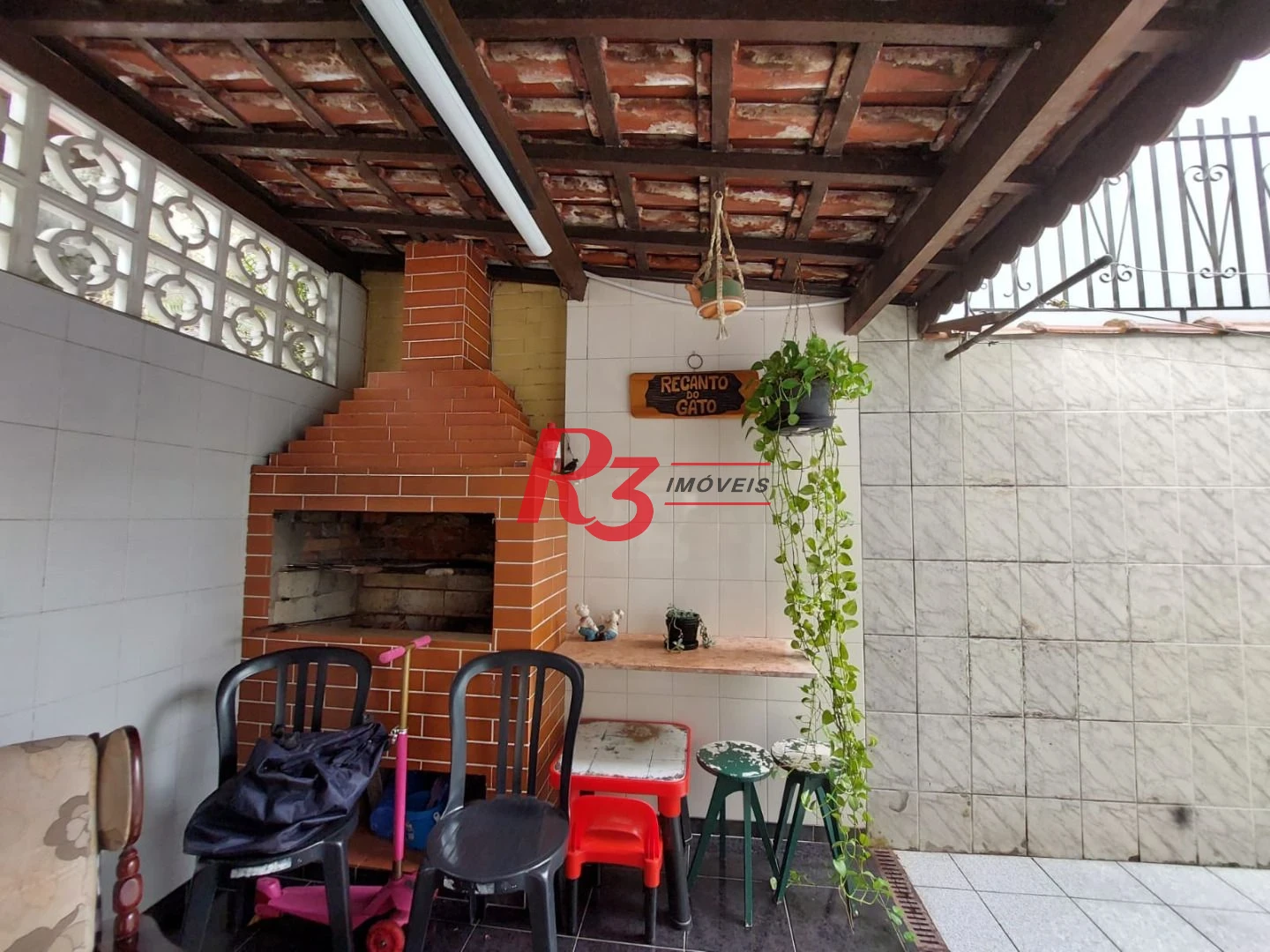 Excelente sobrado com 3 dormitórios à venda, 149 m² por R$ 1.500.000 - Ponta da Praia - Santos/SP