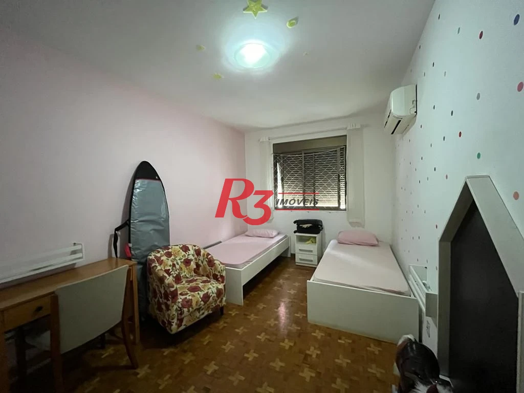 Apartamento com 3 dormitórios à venda, 162 m² por R$ 980.000,00 - Gonzaga - Santos/SP