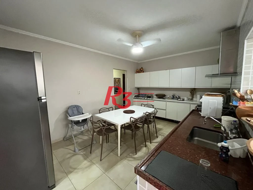 Apartamento com 3 dormitórios à venda, 162 m² por R$ 980.000,00 - Gonzaga - Santos/SP