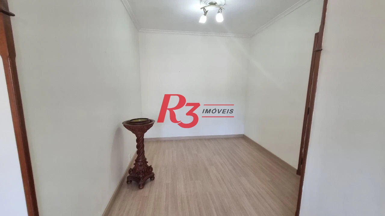 Excelente imóvel com garagem fechada