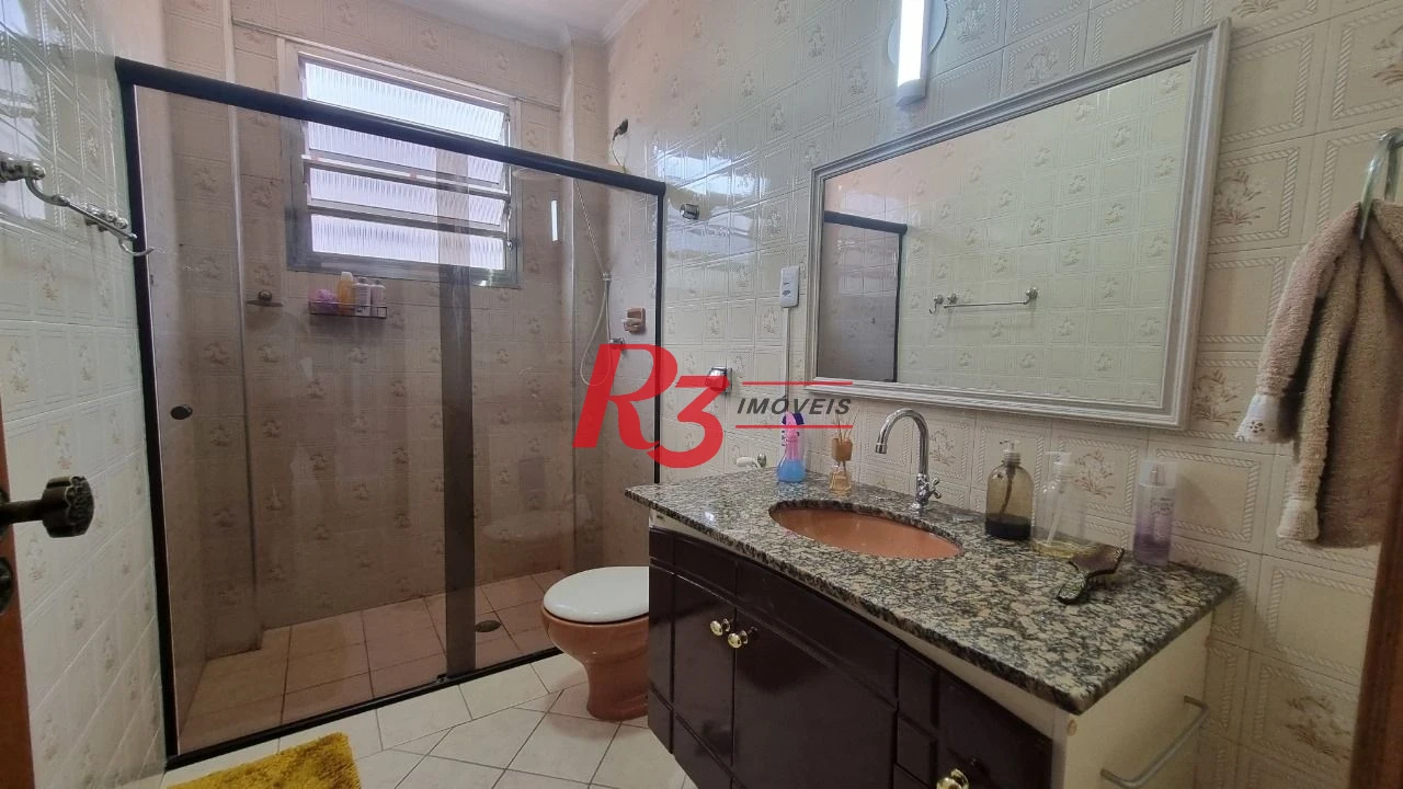 Excelente imóvel com garagem fechada