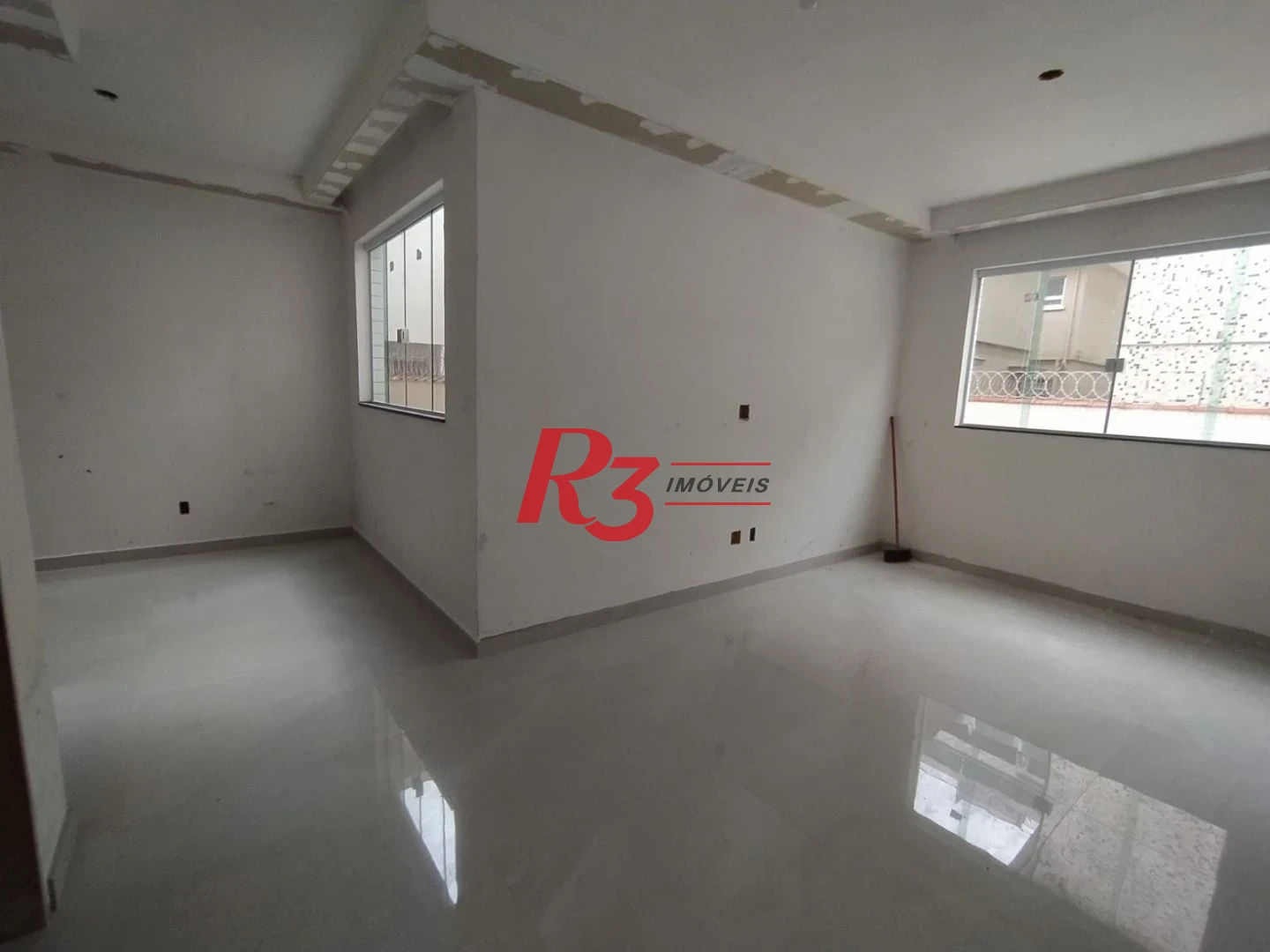 Casa com 3 dormitórios à venda, 95 m² por R$ 1.230.000,00 - Campo Grande - Santos/SP