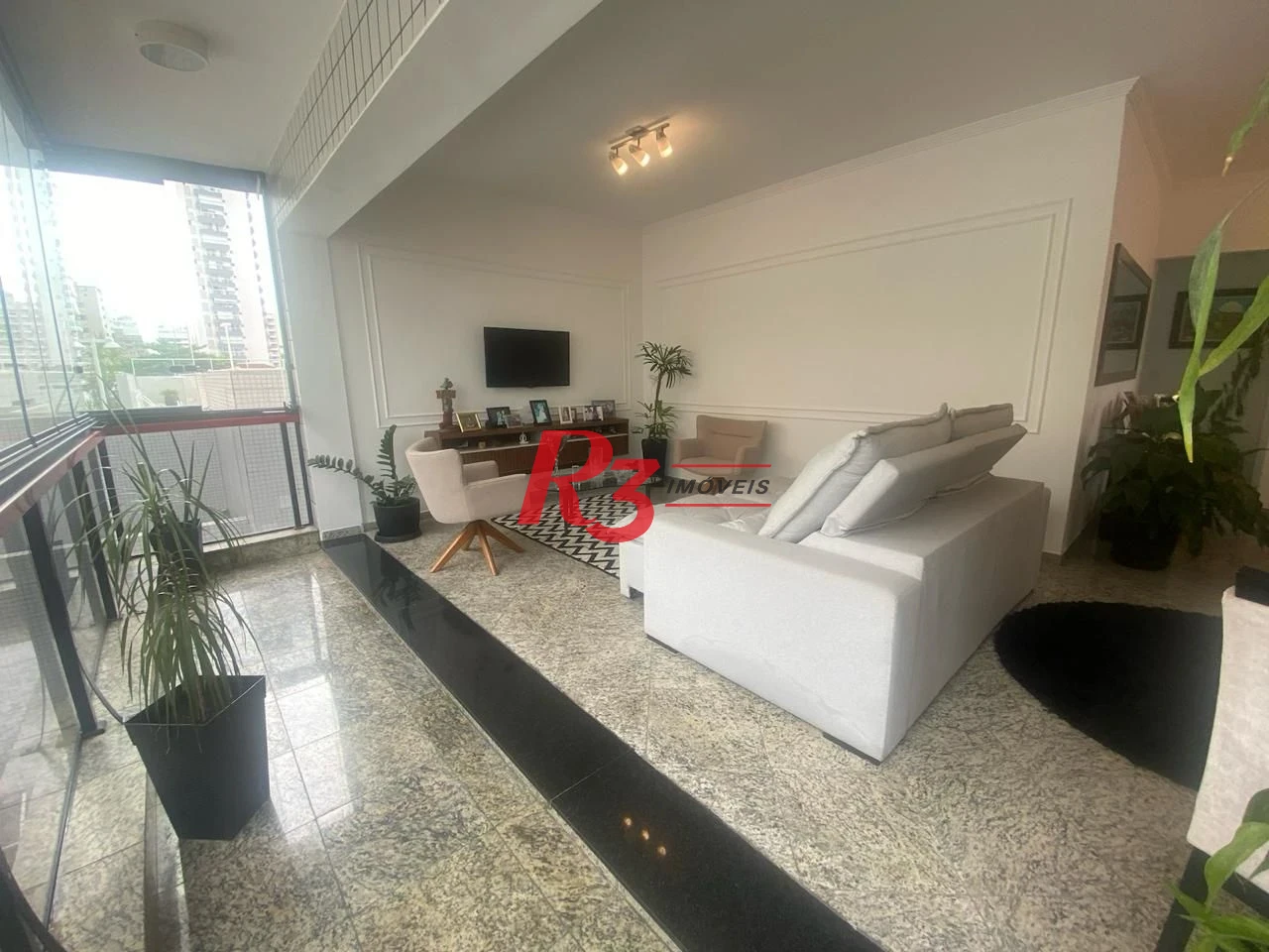 Apartamento com 2 dormitórios à venda, 140 m² por R$ 1.100.000,00 - Embaré - Santos/SP