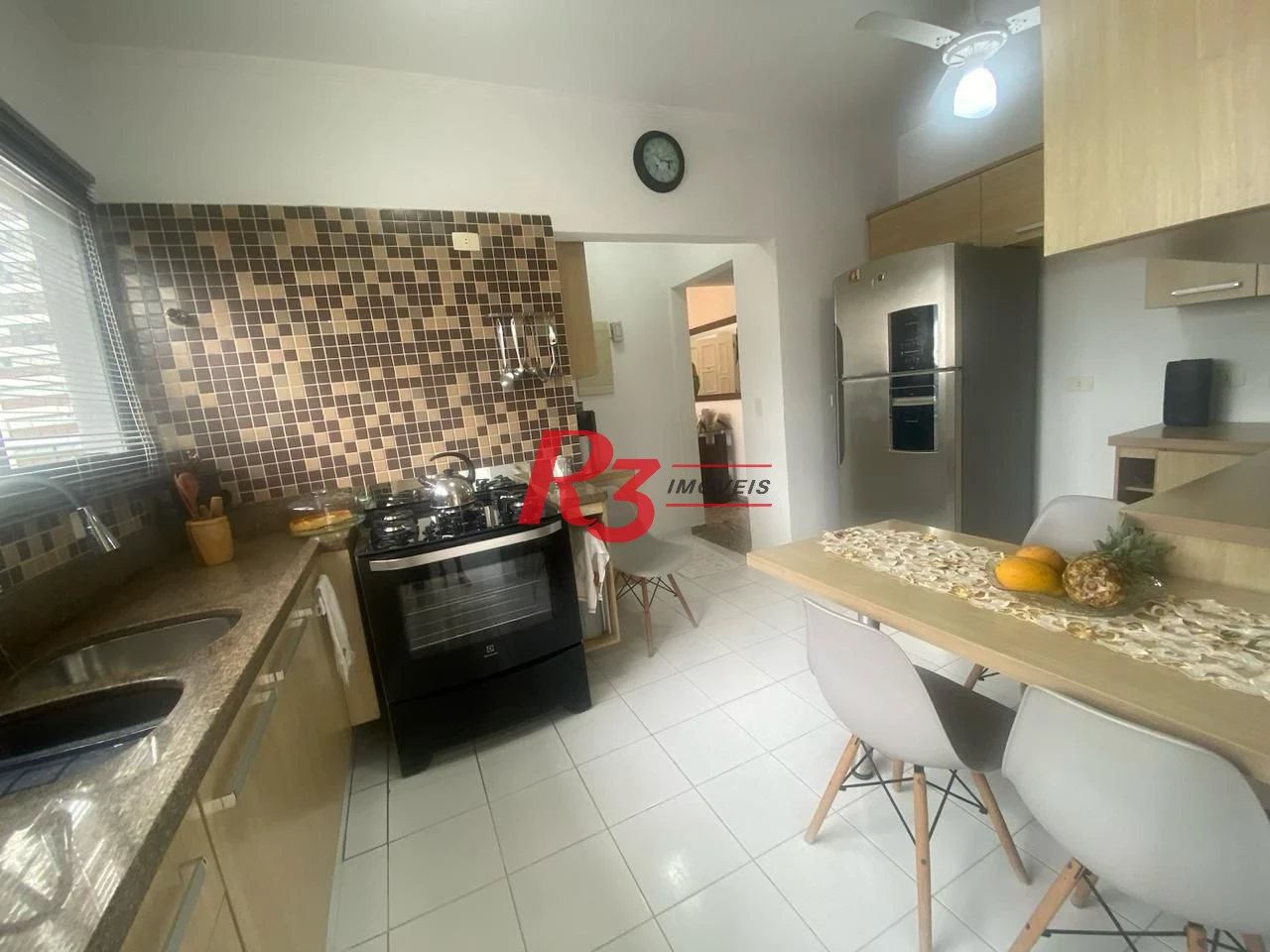 Apartamento com 2 dormitórios à venda, 140 m² por R$ 1.100.000,00 - Embaré - Santos/SP
