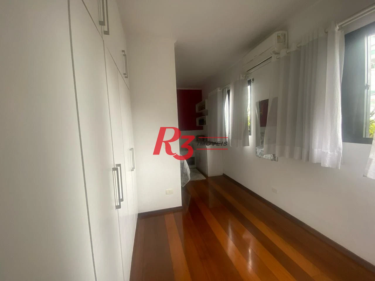 Apartamento com 2 dormitórios à venda, 140 m² por R$ 1.100.000,00 - Embaré - Santos/SP